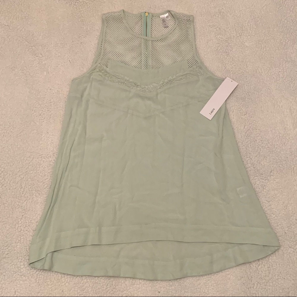 ⭐️*NWT* Lapis Sleeveless Top
